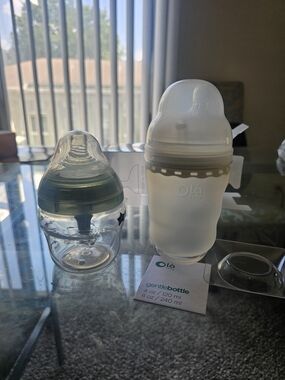 Olá Baby GentleBottle Set in Clear and Sage And Tommee Tippee